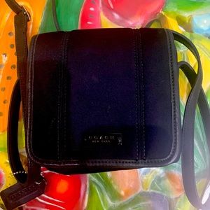 Vintage Crossbody Coach Handbag. Used !